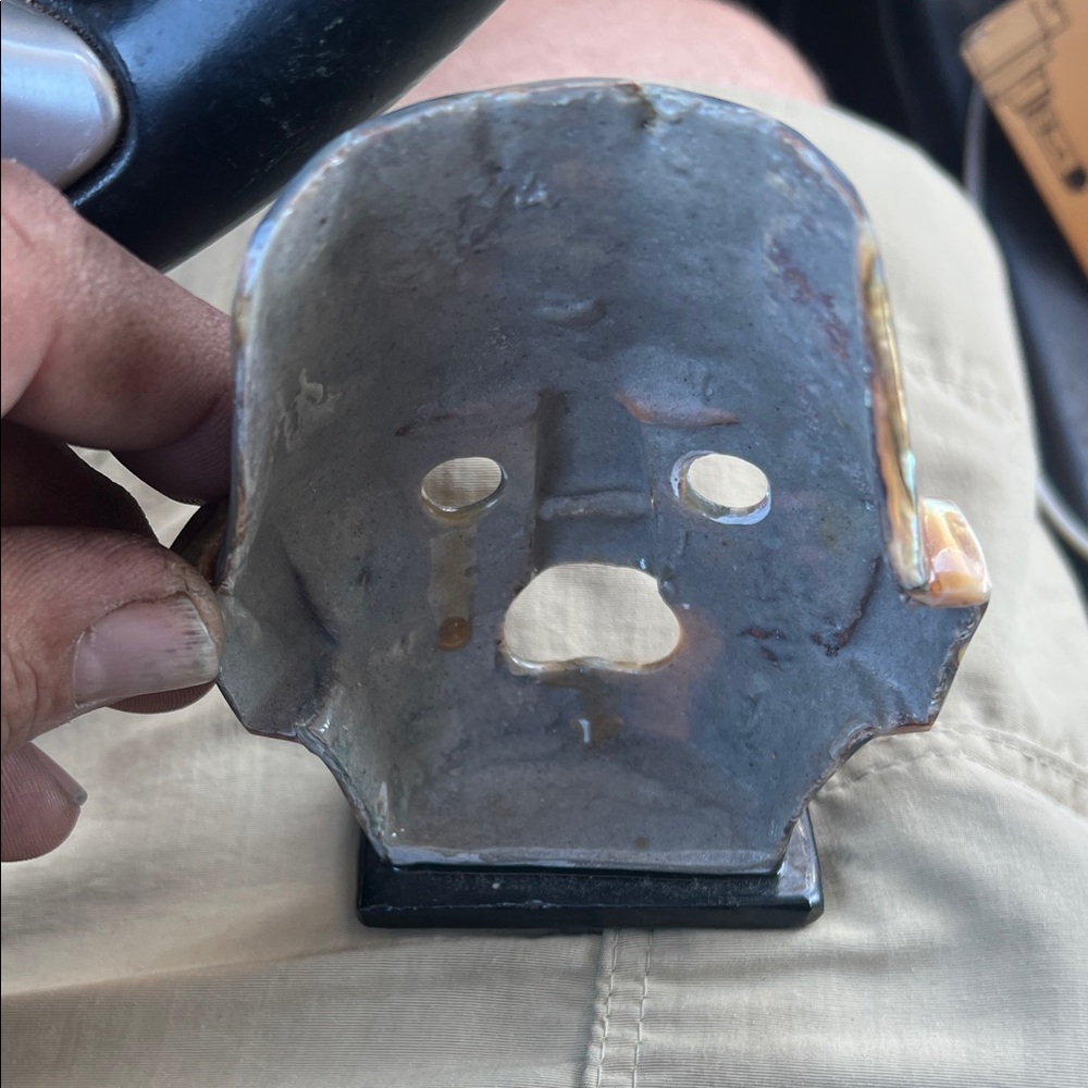 Abalone Shell Decorative Mask - Picture 2 of 2